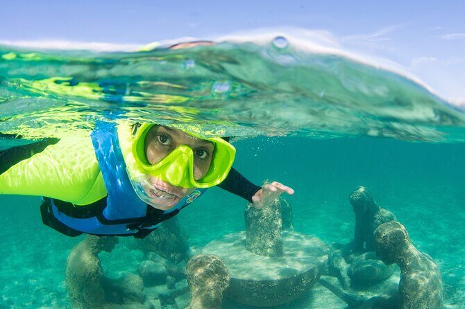 2-Hour Snorkeling Paradise Reef in Cancún Underwater Museum - Drinks on deck: the comfort win many people care about