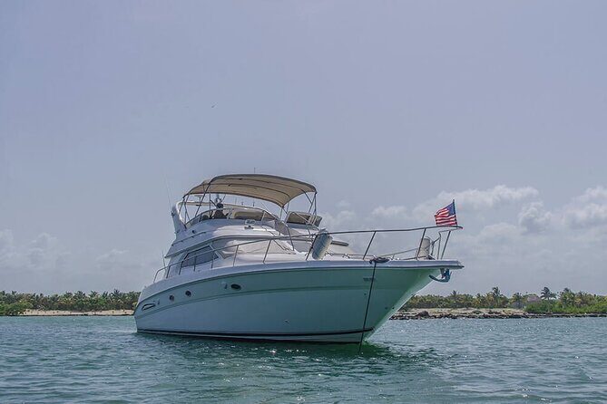 2 Hour Sunset - 51' Sea Ray Tulum, Playa del Carmen, Riviera Maya - Sunset cruise on a 51-foot Sea Ray: what the ride feels like