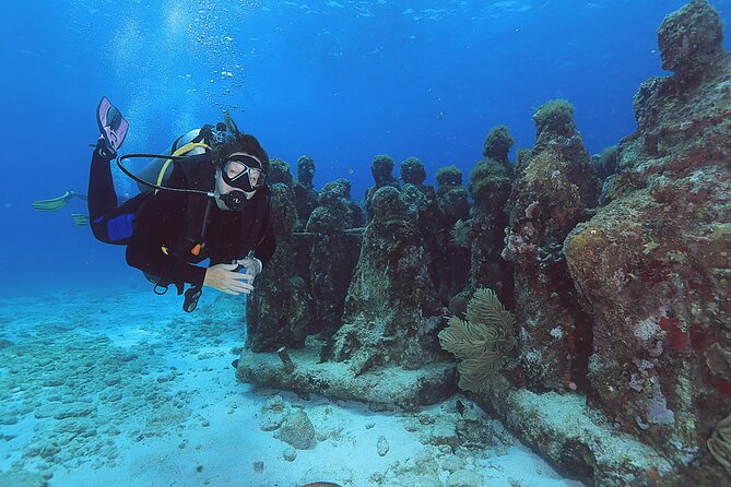 2 Tanks Dives Cancun Underwater Museum for Certified Divers - Small-group timing that feels organized, not rushed