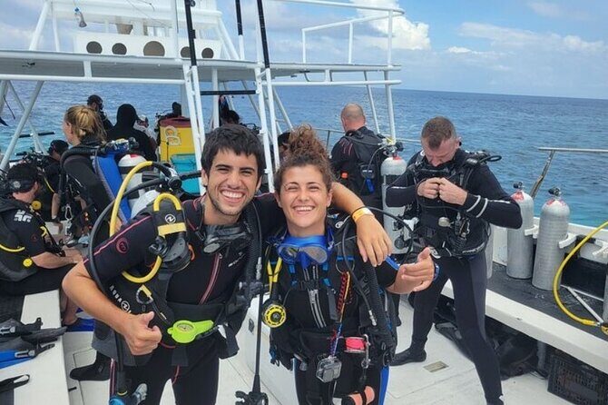 2 tanks for certified divers - Crew, Communication, and Small-Group Energy