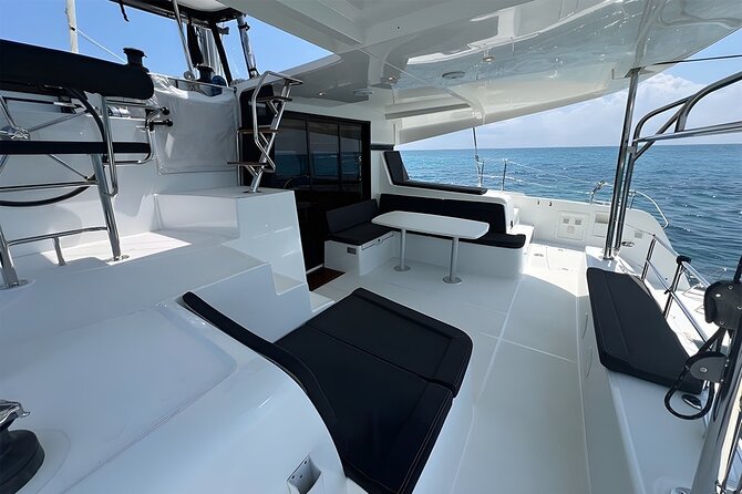3 Hour Catamaran Experience in a Private 42' Lagoon - The crew on a private sail: why names keep coming up