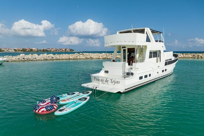 4 Hour - 72' Bruce Roberts, Tulum, Playa del Carmen, Riviera Maya - Lunch onboard: what’s included and how to handle dietary needs
