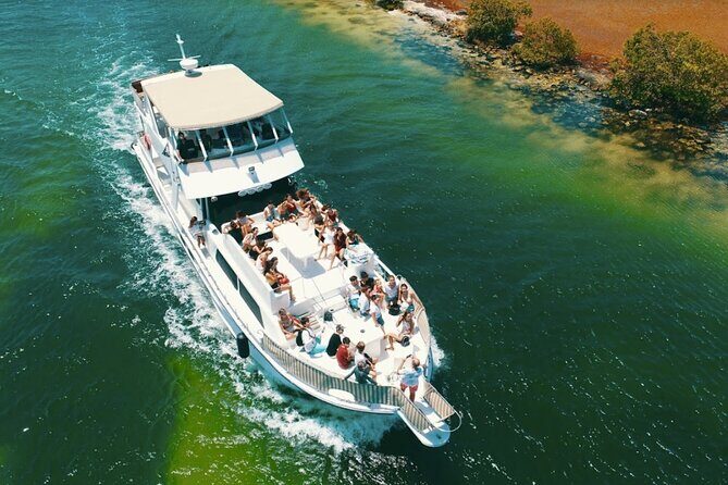 4 Hour - 72' Bruce Roberts, Tulum, Playa del Carmen, Riviera Maya - The 72-foot Bruce Roberts: what the time feels like