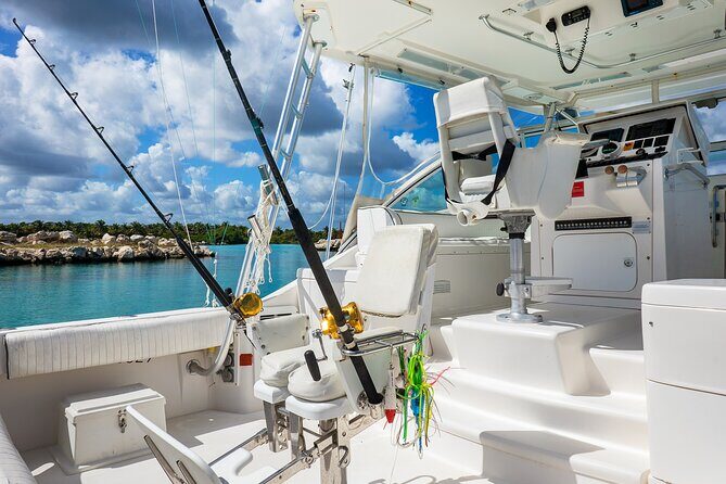 4 Hour Private Fishing Tour in Puerto Aventuras Riviera Maya - Snorkeling gear included: a smart backup for mixed energy levels