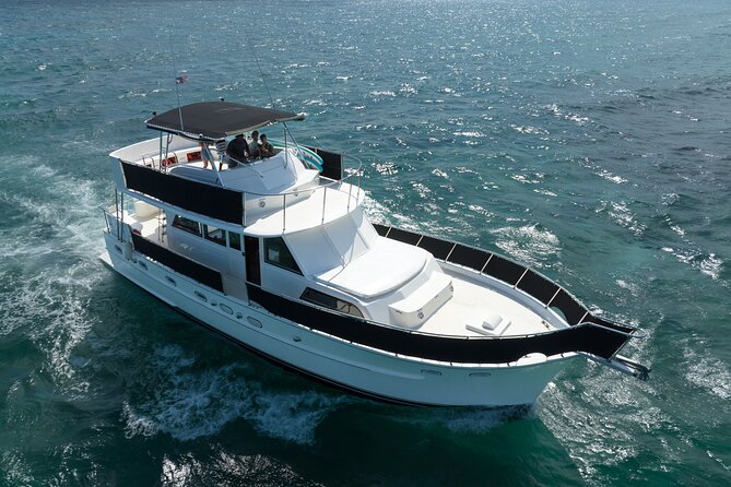 4 Hours - 53' Hatteras - Tulum, Playa Del Carmen, Riviera Maya - Getting on Board: Timed Departure and Safety Rules That Actually Matter