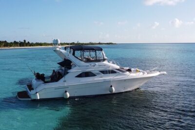 4 hours snorkel & beach tour - Private Yacht 47 ft - Two Route Options: Reef With Cenote Views or Calm Cove With a Sandbar