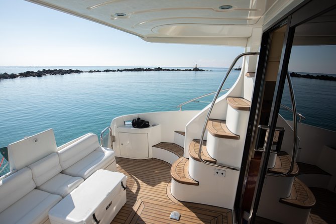 4H 42' Azimut Yacht All-Inclusive from Tulum & Playa del Carmen. - In-Ha Reef: About 2 Hours of Snorkeling in Calm Water