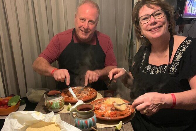 4h Cooking Class in Cancun with 8 Recipes & Bottomless Drinks - Meeting at Cantina LA CURVA and heading to a true local kitchen
