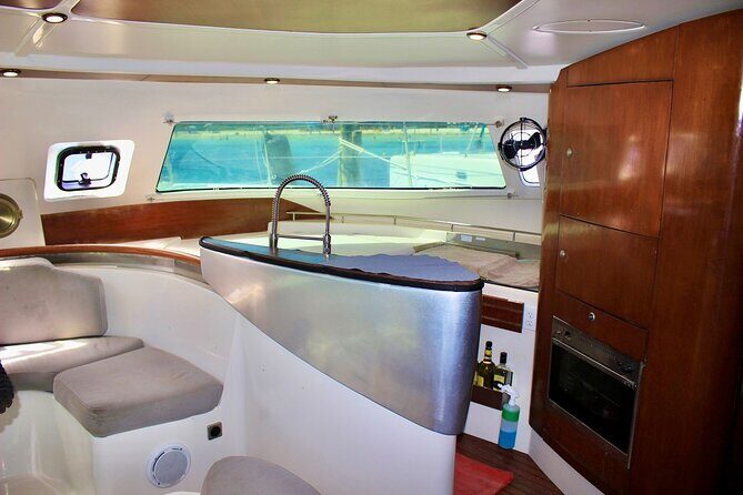 4hrs / 46ft Catamaran Private Charter From Cancun to Isla Mujeres - Isla Mujeres time: beaches and downtown, not just a photo stop