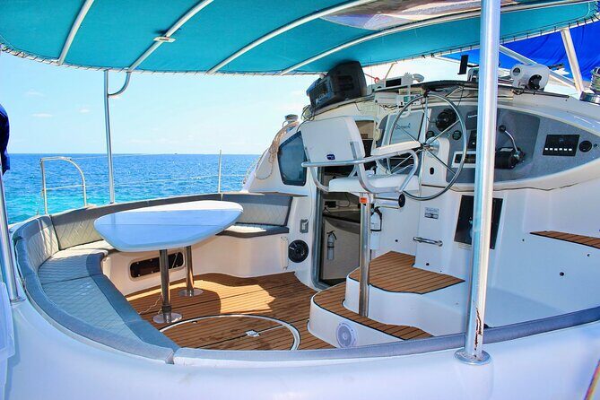 4hrs / 46ft Catamaran Private Charter From Cancun to Isla Mujeres - Meeting point and timing: make it painless from Cancun