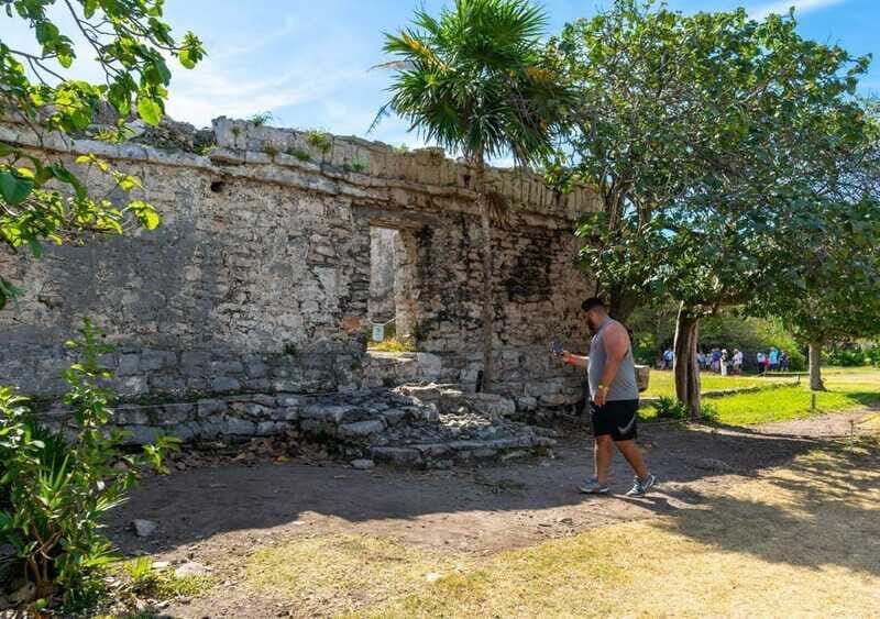 4X1 Tour: Coba and Tulum Ruins, Cenote and Playa del Carmen - Lunch at a Busy Point: How to Handle the Late Timing Risk