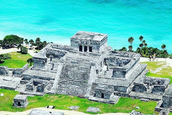 4x1 Tulum Coba Cenote and Playa del Carmen - Lunch, vehicle comfort, and what your day feels like in practice