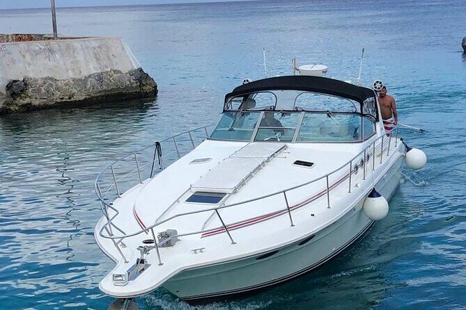 5 Hr Private Catamaran Cruise with lunch and drinks to 15-20 ppl - Reef Snorkeling Setup: Experts and Furnished Gear