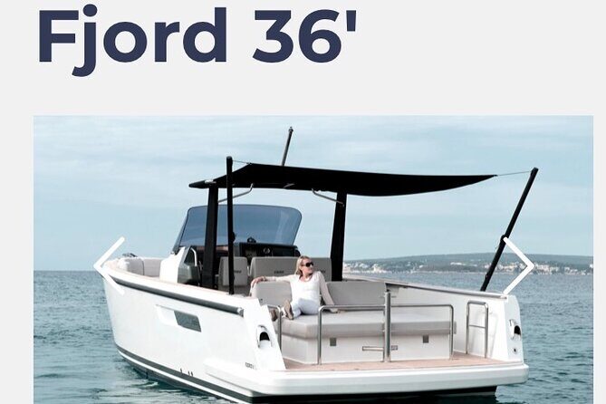 5 Hr Private Catamaran Cruise with lunch and drinks to 15-20 ppl - The Crew Advantage: Clean Boats and Pro Service