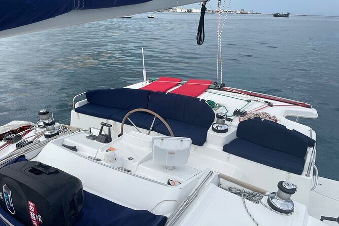 5 Hr Private Catamaran Cruise with lunch and drinks to 15-20 ppl - Where You Meet (and Why It Matters)
