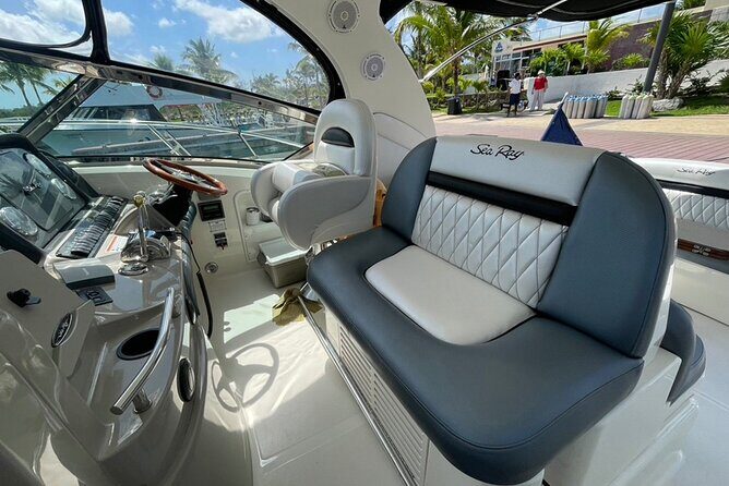 5H Private Lux 40' Yacht All Inclusive - Tulum & Playa del Carmen - The fishing option: troll fishing and preparing what you catch