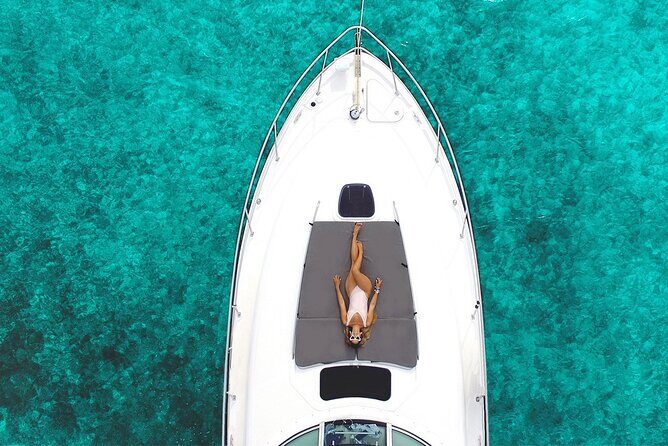 5H Private Lux 40' Yacht All Inclusive - Tulum & Playa del Carmen - Price and value: $1,707.99 for up to 12, plus a $20 dock fee