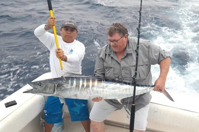 6 Hour Private Fishing Tour in Puerto Aventuras Riviera Maya - Snorkeling, swim time, and paddle boarding breaks