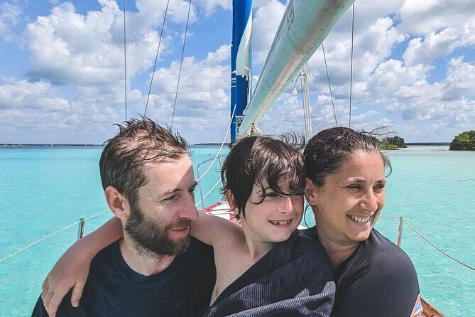 6hrs of Sailing in Bacalar Lagoon: discover Cenotes, Islands and Stromatolites. - Sailing Colibrí’s comfort and privacy: what that means for you