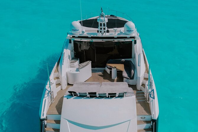 82 Feet Mega Yacht Rental up to 15pax in Cancun - The 6- vs 8-Hour Choice (And What It Really Changes)