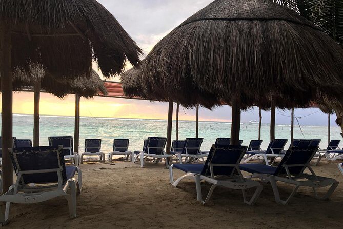 ADULTS GOLD A day at the beach at Los Arrecifes Restaurant-Open Bar And Massage. - Beach club facilities you’ll use all day