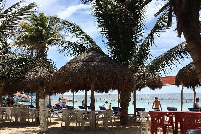 ADULTS GOLD A day at the beach at Los Arrecifes Restaurant-Open Bar And Massage. - What the $84 ticket really buys you (and what costs extra)