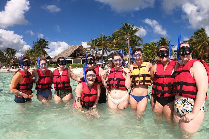Akumal Turtles Snorkeling and GoPro pictures - Marine Circuits, SEMARNAT/CONANP Rules, and Why That Matters
