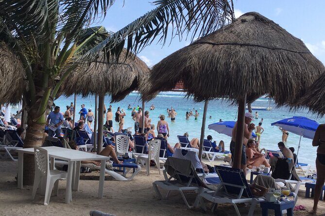 All-inclusive beach day in LOS ARRECIFES REST. / open bar - massage and lunch .. - Price and Value: Why $103 Can Make Sense