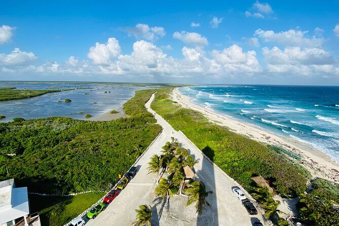Amazing Jeep Tour Visit Punta Sur Park and San Gervasio Ruins - Punta Sur Eco Beach Park: Crocodile Lagoon and a Lighthouse View