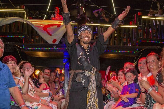 Amazing pirate dinner in Cancun, you must be here! - The Spanish-language show reality (and how to handle it)