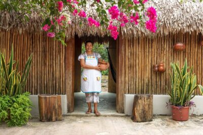 Bacalar 7 Color Lagoon and Mayan Family from Costa Maya Port - Lunch That’s More Than a Meal: What to Expect at the Table