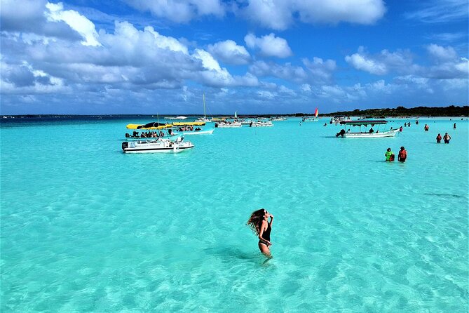 Bacalar 7 Colors Lagoon Full Day Adventure from Cancun - Lunch in Bacalar: fish-forward choices and one less decision