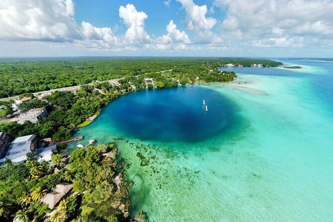 Bacalar Fort and Blue Lagoon Boat Ride Combo Adventure - Cenote Cocalitos: white sand bottom and turquoise water