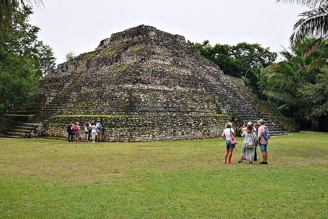Bacalar Lagoon & Chacchoben Mayan Ruins Combo from Costa Maya - Chacchoben jungle ruins: why this Mayan stop feels different