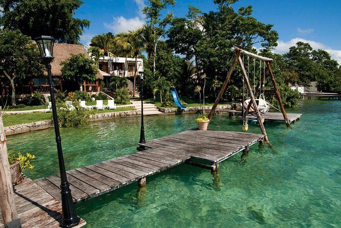Bacalar Lagoon of 7 Colors from Playa del Carmen and Tulum - Group size and the day’s vibe: not too big, still busy
