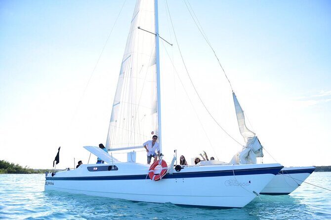Bacalar Lagoon Private Catamaran Lunch and Drinks from Costa Maya - Key highlights at a glance