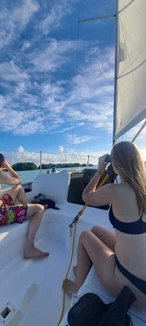 Bacalar: Lagoon Sailing Tour with Snacks and Drinks - Who’s guiding you: bilingual help and an all-female crew