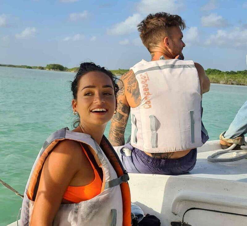 Bacalar: Magnificent Bacalar Lagoon Exclusive Boat Tour - Your Captain-Guide Matters: Jonathan and Hugo’s Style of Storytelling