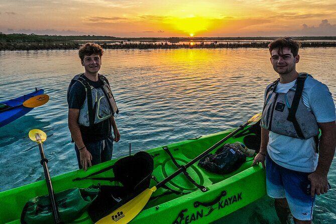 Bacalar Sunrise in Kayak - Laguna Mariscal Sunrise: The Shortest Stop With The Biggest Payoff