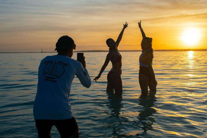 Bacalar: Sunrise Paddleboard Tour with Floating Picnic - What to bring, and why sunscreen is banned