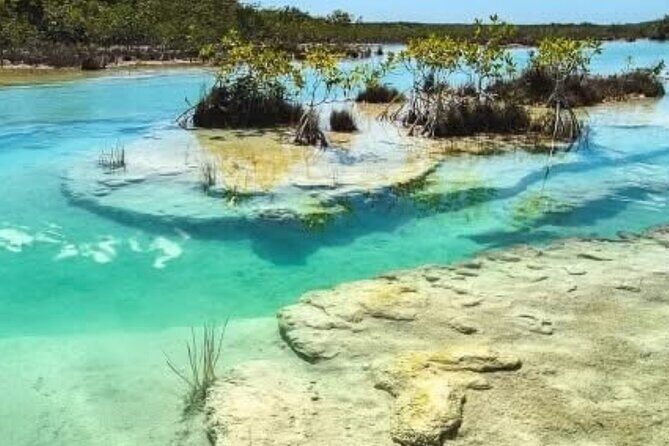 Bacalar: The Great Pyramids of Ichkabal Lagoon & Los Rapidos. - Group size, comfort, and the feel of the day