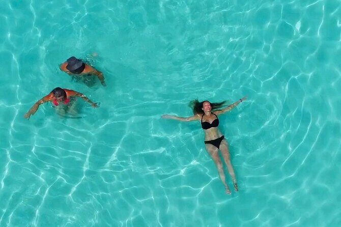Bacalar Tour of the Lagoon of the 7 Colors - Emerald Cenote: where the swim becomes the highlight