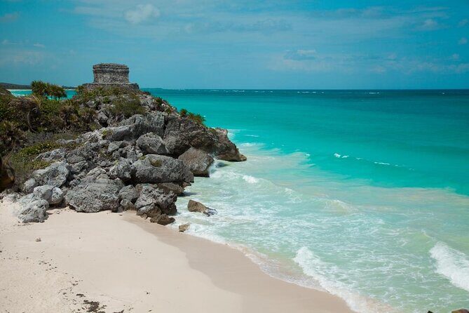 BEACH DAY IN LOS ARRECIFES RESTAURANT-open bar and lunch. - Key highlights to look for