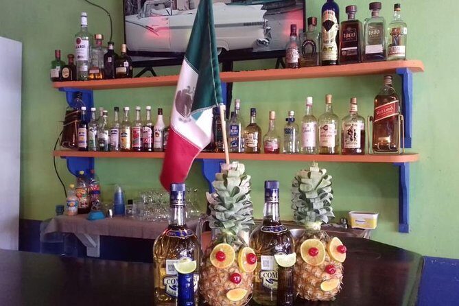 BEACH DAY IN LOS ARRECIFES RESTAURANT-open bar and lunch. - Vendors and crowds: what to expect (and how to handle it)