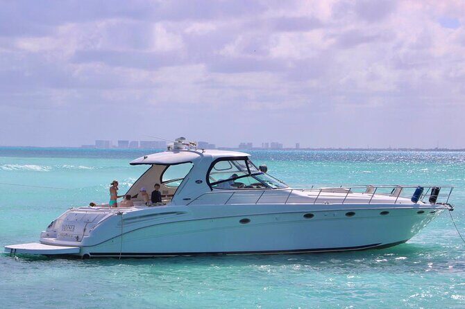 Beautiful SUNDANCER 60ft Private yacht / 18PAX 25P15 - What the day feels like: cruising first, then swimming time