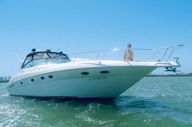 Beautiful Yacht SeaRay 48ft / 15PAX 25P16 - Price and Value: When $380 Makes Sense (and When It Doesn’t)