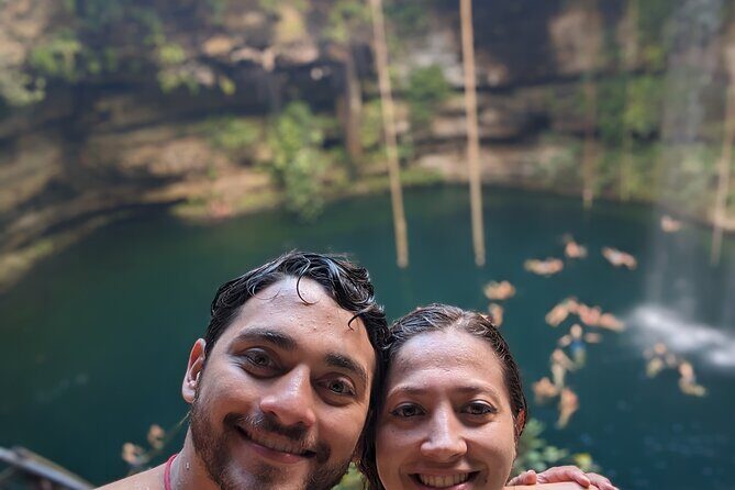 Best Chichén Itzá Tour with Cenote Swim day & Valladolid Visit - Stop 1: a food break and a Mayan ceremony vibe before the ruins