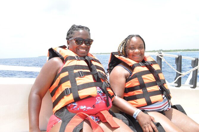 Best Parasailing Cozumel + Locker - Check-In and Gear: Locker First, Then Safety