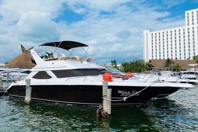 Big Yacht 48ft Rental up to 15 Pax snorkel - What the Isla Mujeres + Playa Norte part really means