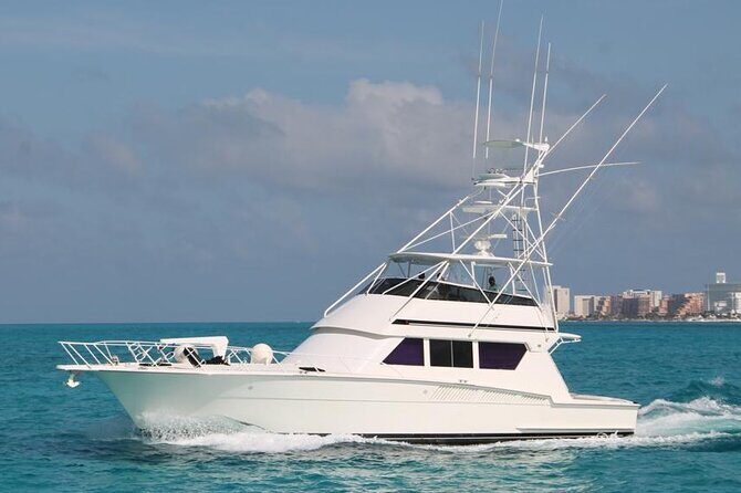 Biggest Luxury Yacht Boat Best in Cancun up to 28 pax - Sailing Out of Cancún: The Part That Usually Feels Like a Fresh Start